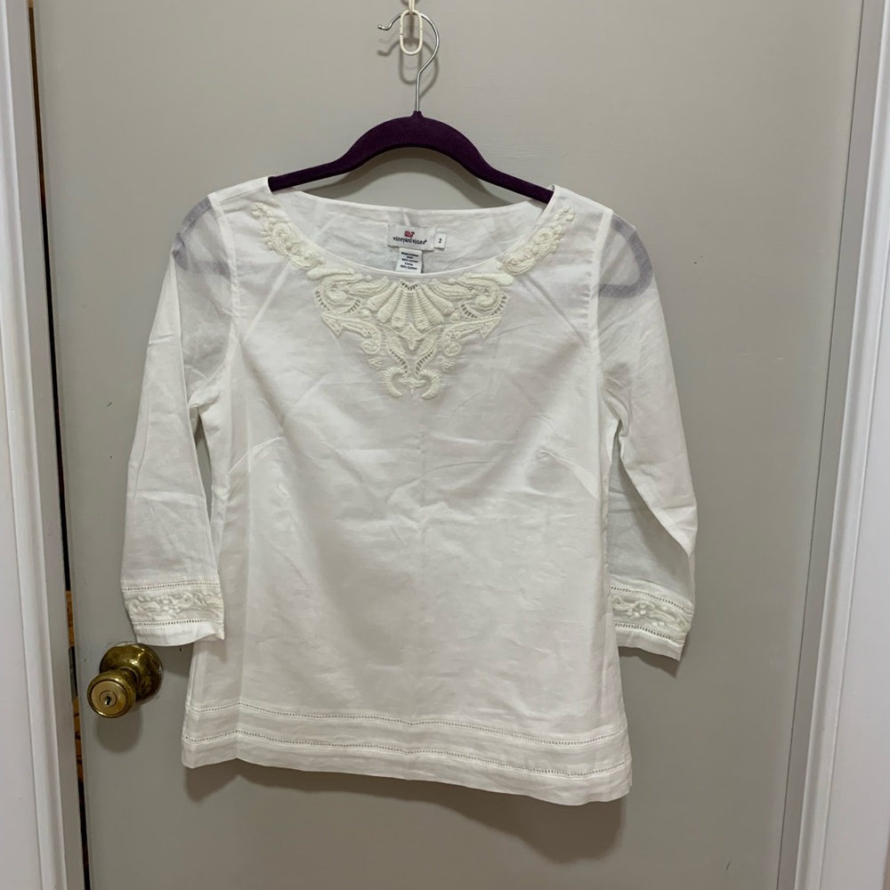 Vineyard Vines Embroidered top